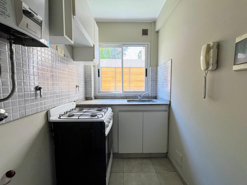 Barrio Observatorio - Departamento En Complejo Cerrado De 1 Dormitorio - Patio Con Asador