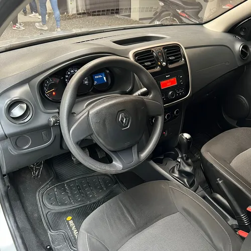 Renault Logan EXPRESSION AT 1.6CC 16V 2019