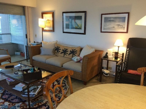Venta De Apartamento 3 Dormitorios En Península