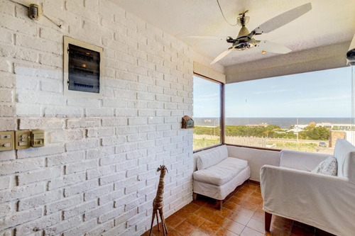 Casa A La Venta Con Vista Al Mar Asegurada