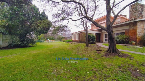 Imagen 1 de 14 de Venta Casa 4 Dormitorios En Carrasco Con Renta Cw145096