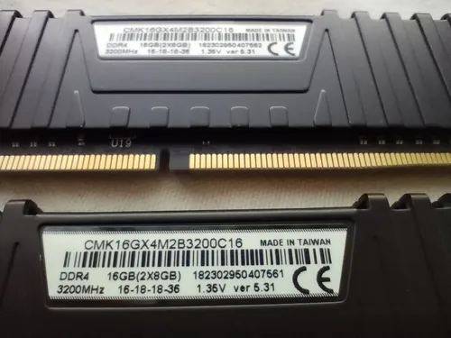 Kit Corsair Lpx 16gb (2 X 8gb) Ddr4 3200 / Villurka Comp (Usado)