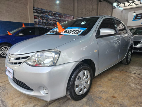 Toyota Etios 1.5 Sedan Xs