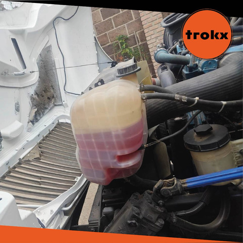 International 4300 Modelo 2013 Con Pipa De Acero Inoxidable
