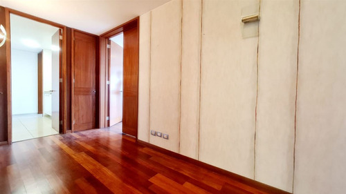 Departamento 4 Dormitorios En Arriendo En Vitacura