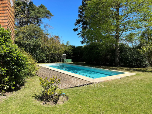 Sólida E Impecable Casa En Las Paradas De Mansa 