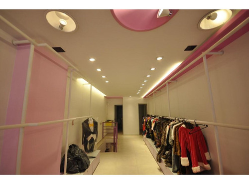 Imagen 11 de 26 de Gran Local En Increíble Zona Comercial En Venta