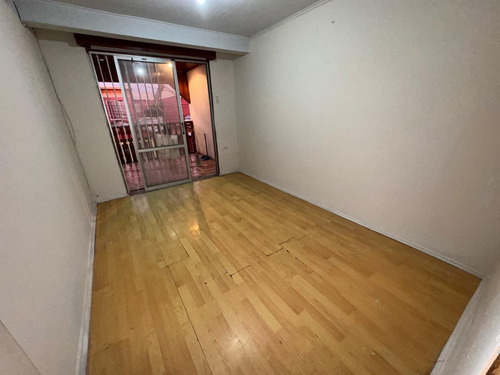 Casa De 2 Pisos, 5d+2b, Ubicada En Rio Valdivia, Comuna Puen