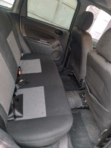 Imagem 7 de 8 de Ford Fiesta 2011 1.0 Flex 5p