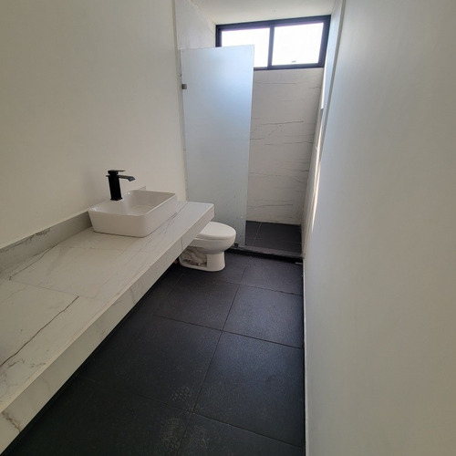 Imagen 2 de 6 de Preciosa Casa 3 Recamaras 4 Baños Roof Garden Con Barra