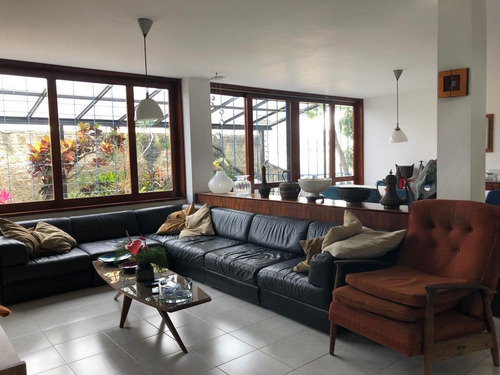 Imagen 5 de 14 de Casa En Venta Cumbres De Curumo Calle Cerrada