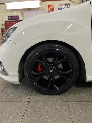 Imagen 17 de 19 de Renault Sandero 2018 2.0 Rs 145cv