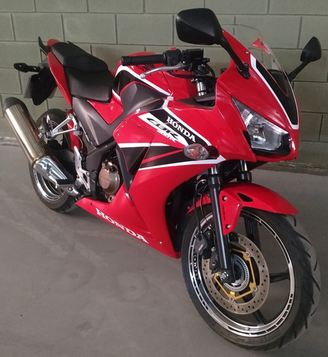 Imagen 2 de 17 de Honda Cbr 300