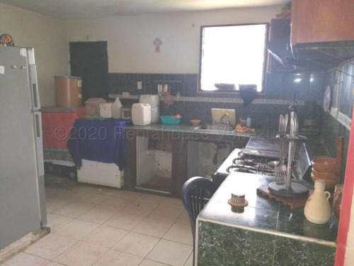 Imagen 3 de 30 de Casas En Venta Cabudare La Puerta, Selena Pacheco Telf. 04245197639 Codigo 22-21488 Lara, Venezuela