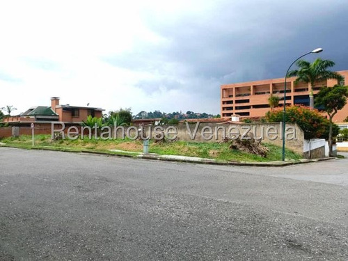 Ana Torres. Terreno En Venta 258843 En Sorocaima