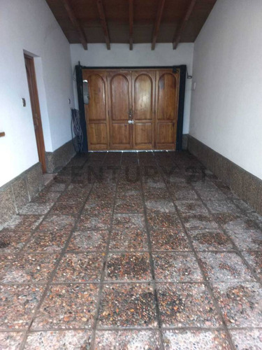 Casa En Venta En Jose Hernandez Al 100 - Mendoza