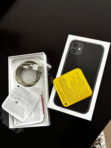 Apple Iphone 11 (64 Gb) - Negro Gris Oscuro (Usado)