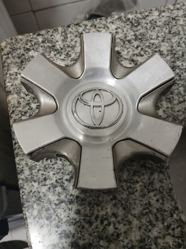 Centro De Llanta Toyota Hilux Rodado 16 Diamantado Plateado (Usado)