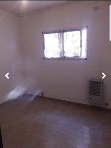 Imagen 4 de 7 de Departamento 2 Ambientes En Venta - Luis Guillón