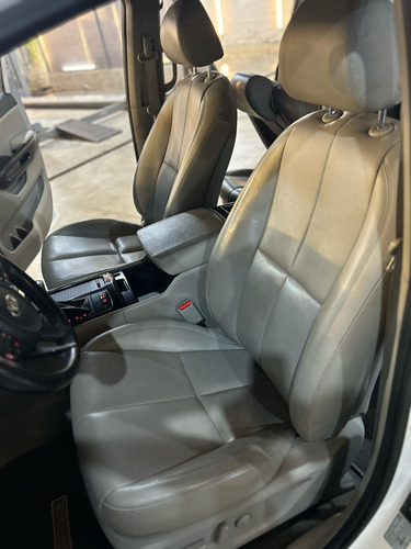 Kia Carnival 2.2 Crdi Ex Premium Avn