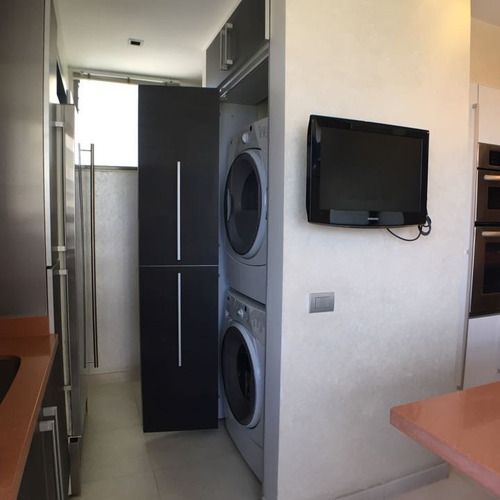 Imagen 21 de 22 de Se Vende-alquila Apto 250m2 3h+s/3.5b+s/3p Lomas De San Román