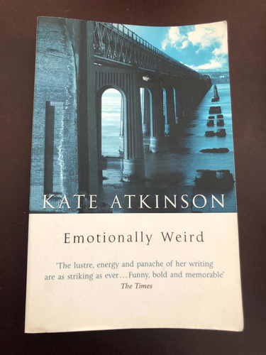 Libro Emotionally Weird - Kate Atkinson - Muy Buen Estado