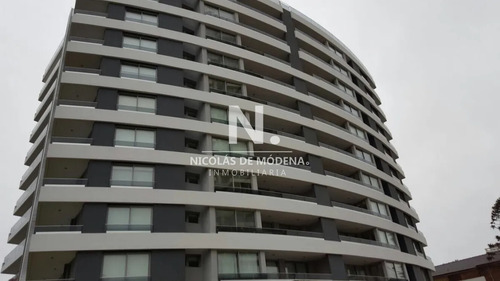 Departamento De 2 Dormitorios En Venta, Torre Esmeralda