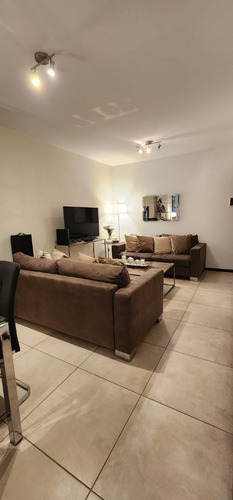 Hermoso Departamento, Excelente Ubicacion A Media Cuadra De Av Libertador