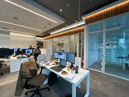 Vendo Oficina De Lujo De 173 M2 En Nueva Costanera, Vitacura