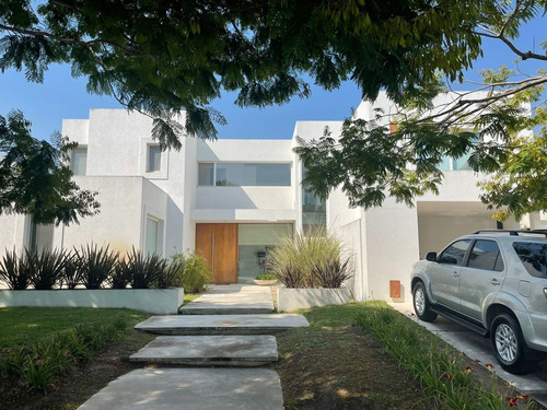 Imagen 2 de 18 de Casa En Venta En El Gof - Nordelta, Tigre, G.b.a. Zona Norte
