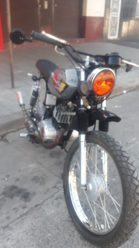 Imagen 2 de 13 de Suzuki Ax 100