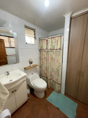Casa De Un Piso/barrio Residecial/excelente Conectividad