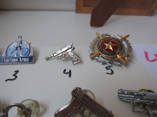 Pins E Botons Armas Militar Exército Lote 043