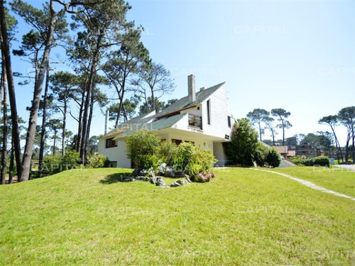 Casa En Venta Playa Mansa Punta Del Este- Ref: 25064