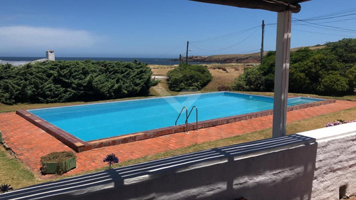 Venta Casa Punta Ballena 4 Dormitorios Y Servicio