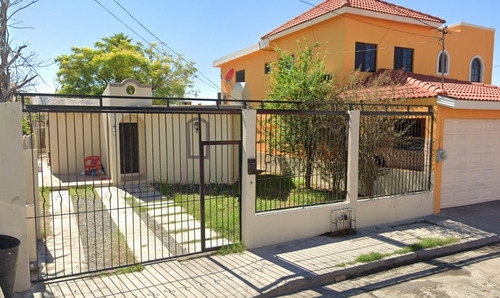 Gran Casa En Calle Via Lactea Colonia Satelite Matamoros Tamaulipas Me