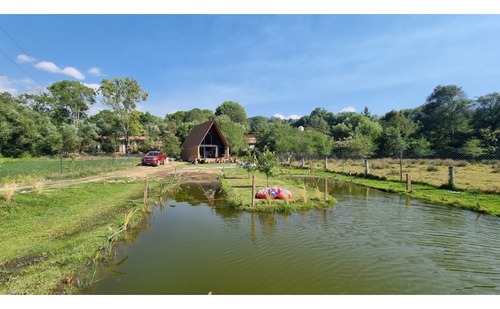 Gran Cabaña En Venta, Con Lago Propio...