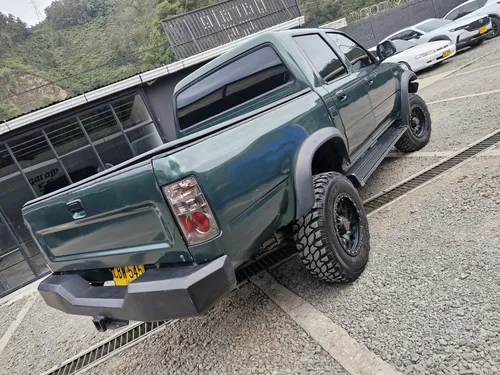 Toyota Hilux 2.4l 117 hp 4x4