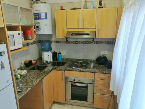 Departamento 2 Ambientes, Morón Centro, Balcón Terraza, Vista Abierta, Muy Luminoso, Apto Crédito, Apto Profesional, Sum, Laundry, Aire Acondicionado