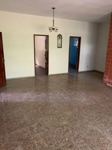 Imagem 5 de 15 de Casa 4 Quartos Lote 2 Mil M² No Bandeirantes! - 16039
