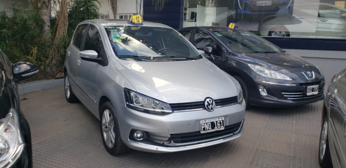 Robayna Volkswagen Fox 1.6 Highline Año 2016 Gris