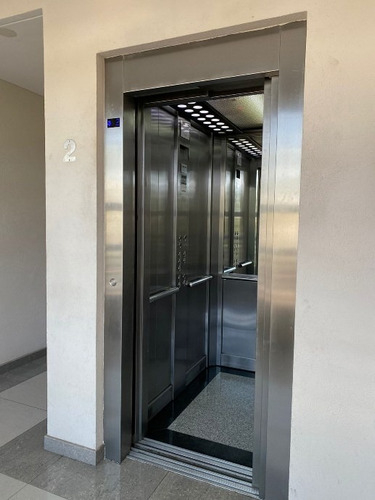 Imagen 3 de 14 de Departamento En Venta En Moreno Centro