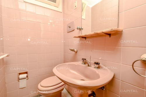 Imagen 6 de 15 de Venta De Apartamento Estilo Casa En Playa Mansa - Punta Del Este Mansa