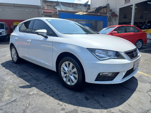 Imagen 2 de 13 de Seat Leon 2018 1.4 Style T 125 Hp Mt