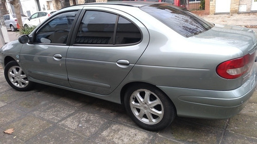 Imagen 9 de 13 de Renault Mégane Ii 1.9 Rxe Abs Privilege