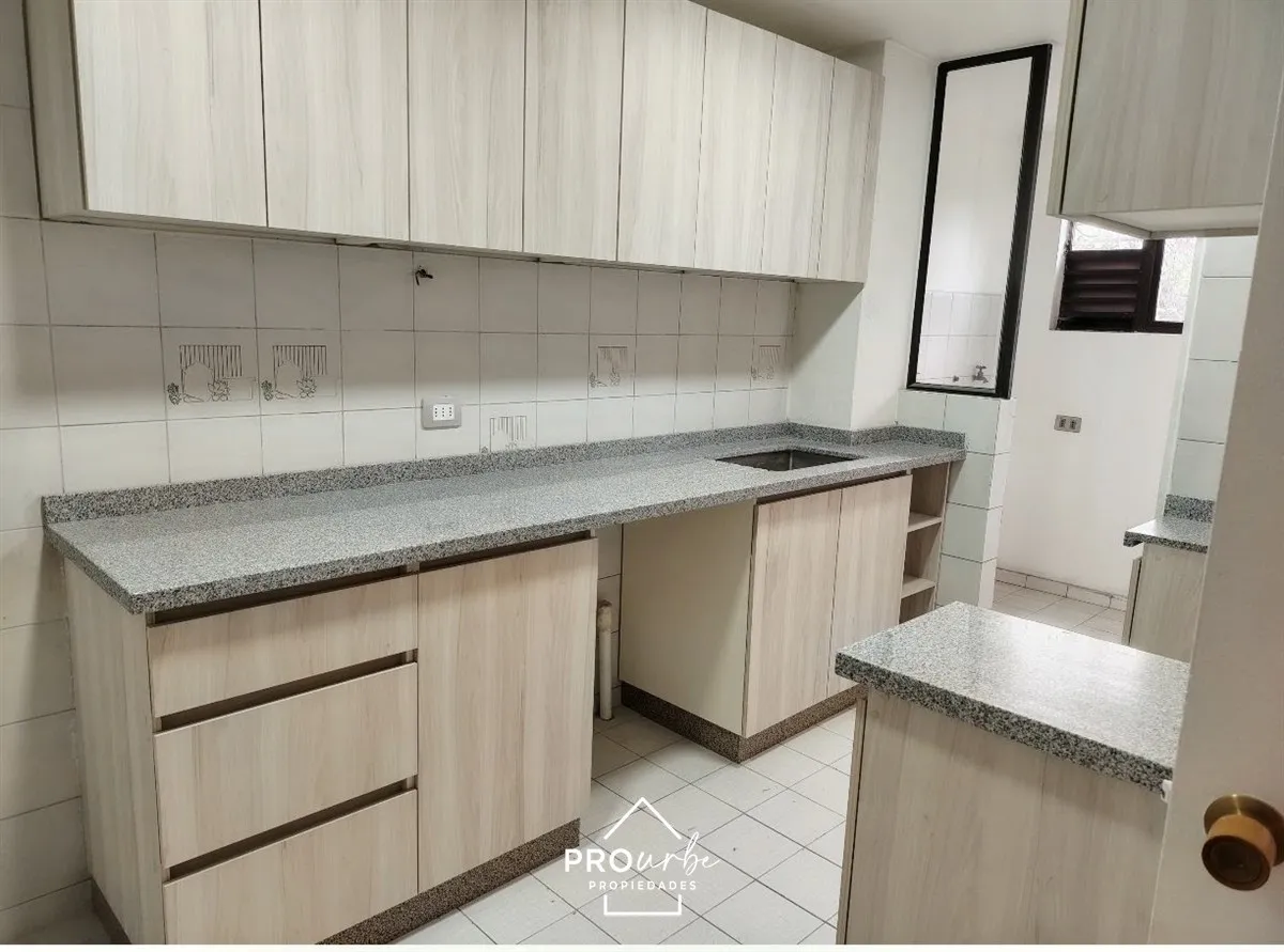 Imagen 5 de 17 de Departamento 1er Piso, 3 Dorm + Servicios, 2 Estacionamient