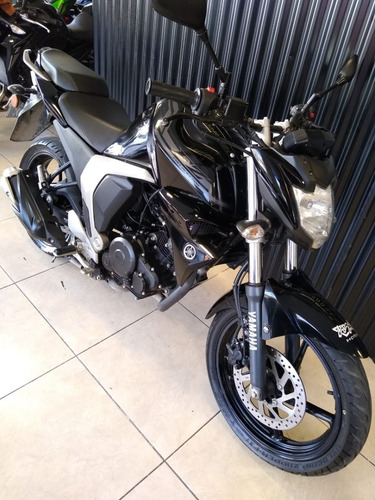 Yamaha Fz Fi 2019 * Permuto * 12 Y 18 * ( No Honda Titan)