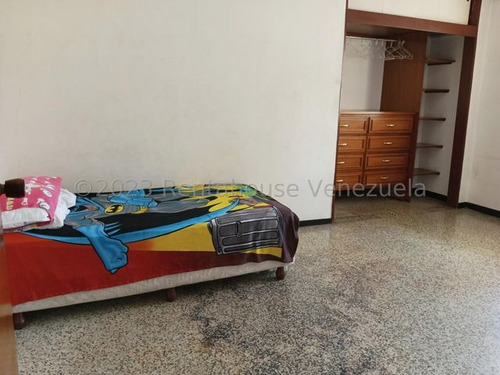 Te Lo Tengo Apartamento En Venta En Los Chaguaramos 23-22558 Mar
