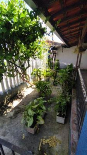 Imagem 10 de 18 de Casa No Bairro Gaivota, Em Itanhaém, Litoral Sul De São Paulo, Localizado No Lado Praia, Ficando À 800 Metros Do Mar. Imóvel Com 260 M² De Área Total, Sendo 145 De Área Construída. Possui Churrasqueir