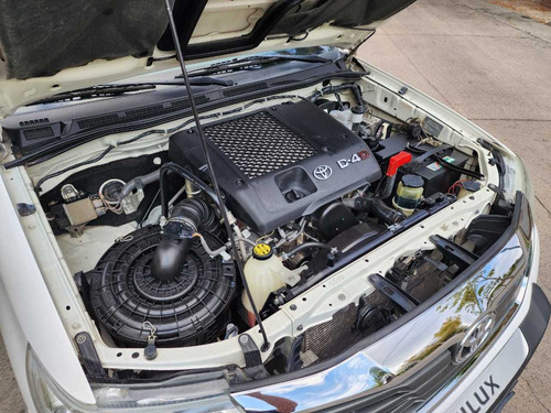 Imagen 6 de 9 de Toyota Hilux 2015 2.5 Cd Dx Pack 120cv 4x2 - H3